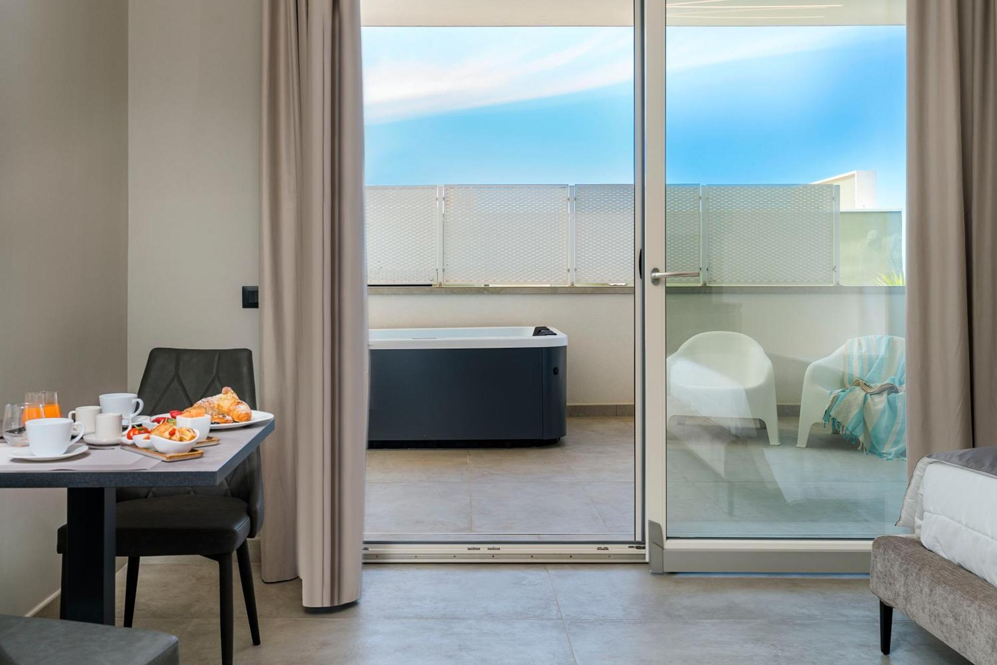 Emerald Hotel Residence Cefalù Eksteriør bilde